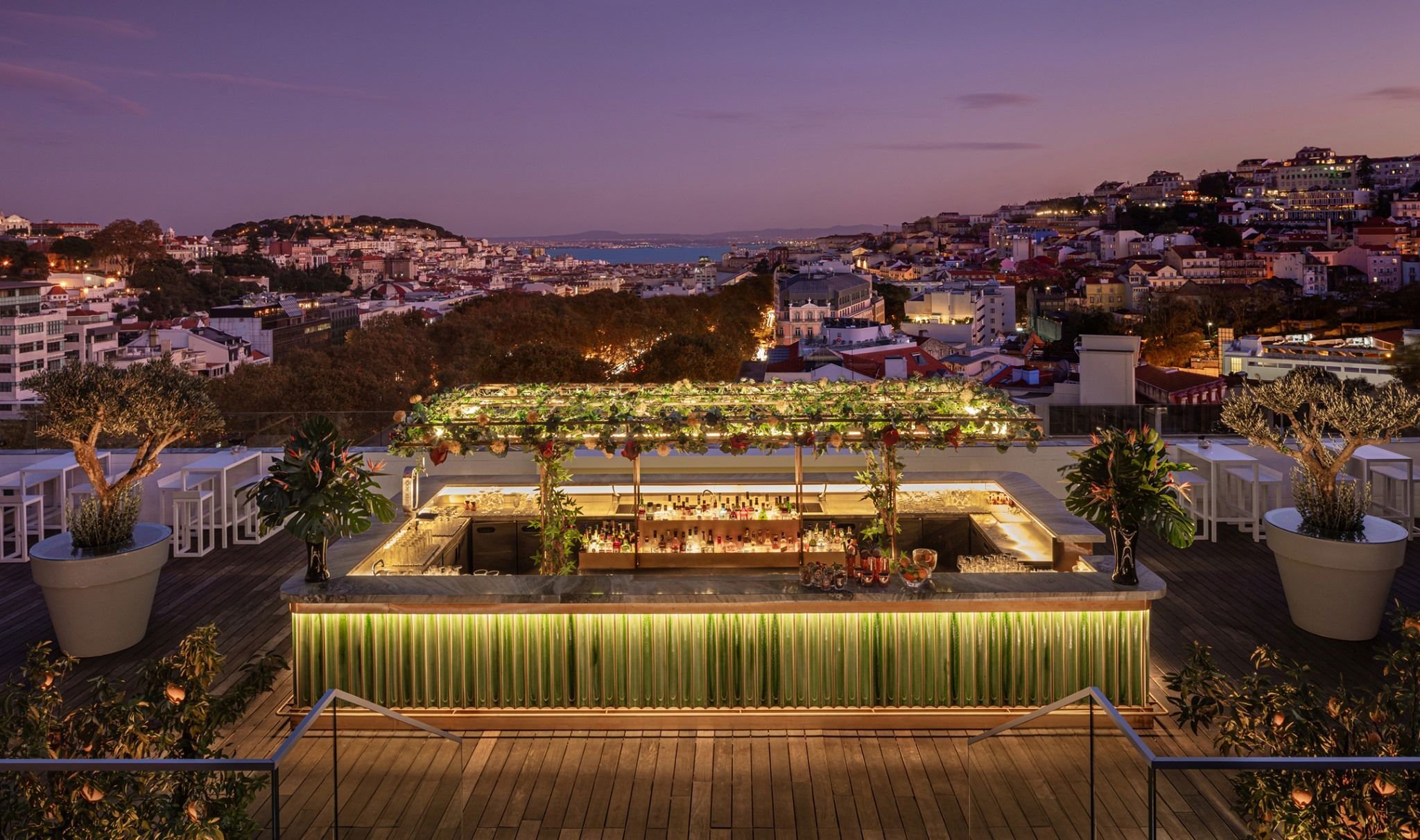sky-bar-at-tivoli-avenida-liberdade-lisboa-2
