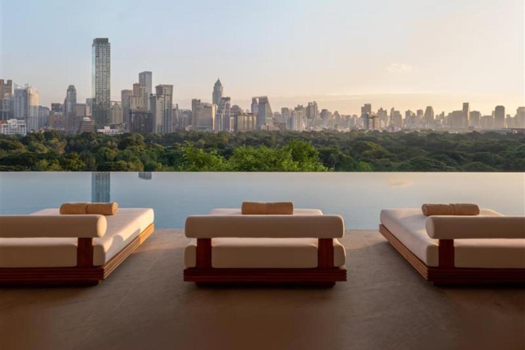 Dusit_Thani