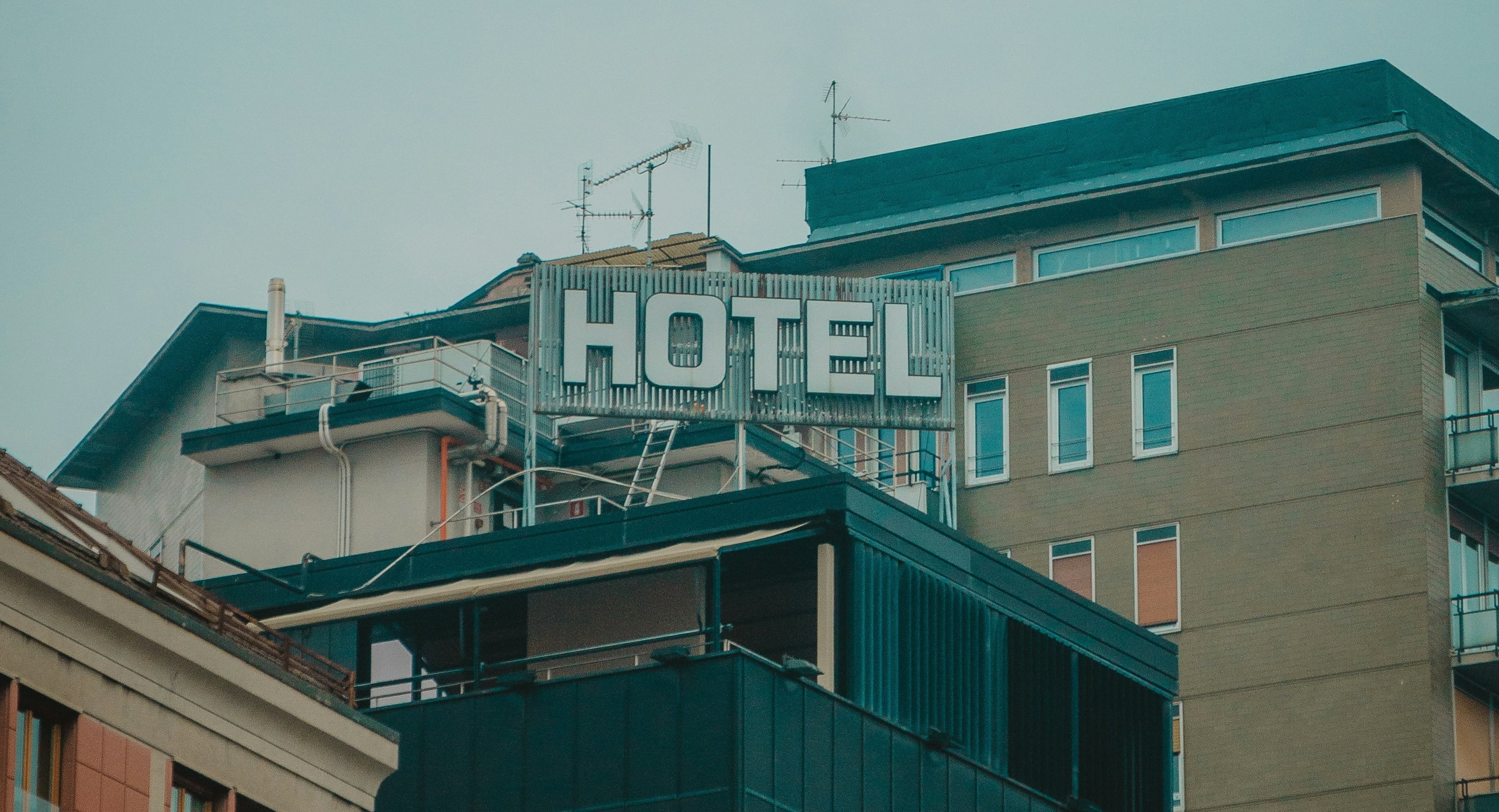 AI & automation in the modern hotelier tech stack